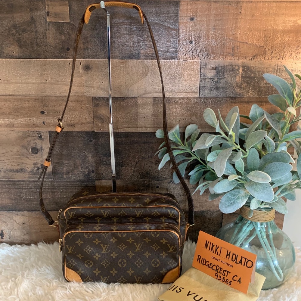 100% guarantee authentic pre owned LV nile